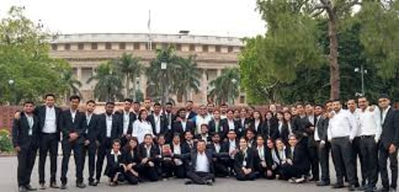 KLE College of Law Mumbai infrastructure photo 9